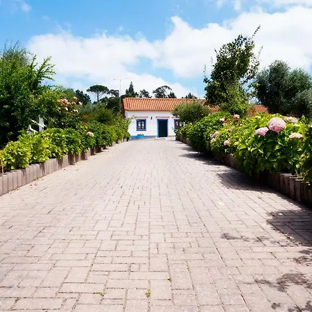 Quinta Dos Moinhos Κατάλυμα σε φάρμα Ourém
